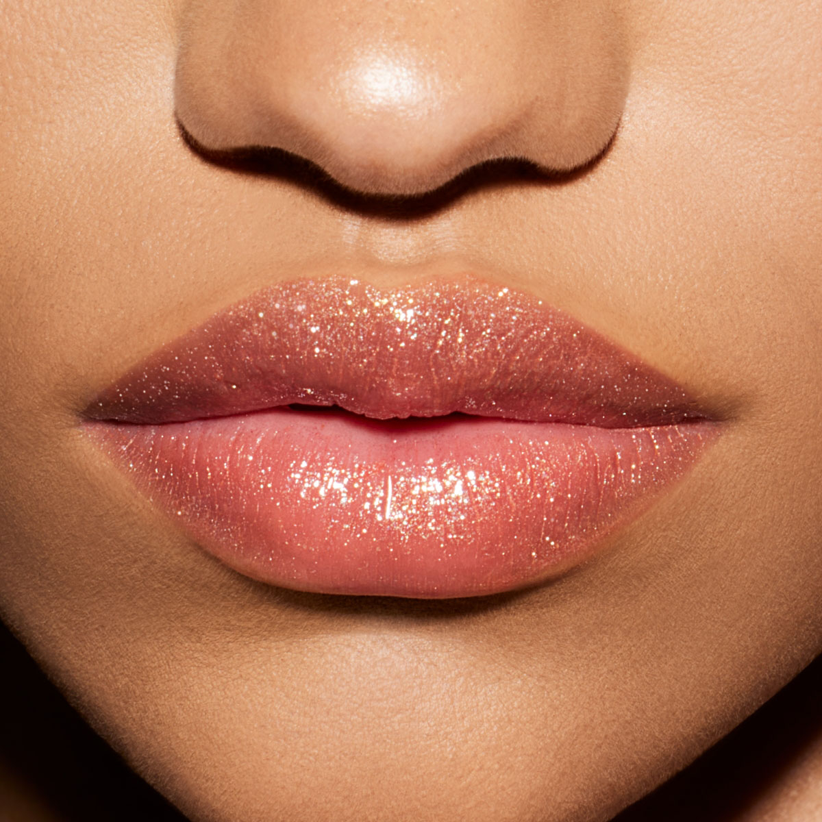 GLOSS BOMB STIX SHIMMER (LABIAL CON ACABADO BRILLOSO)